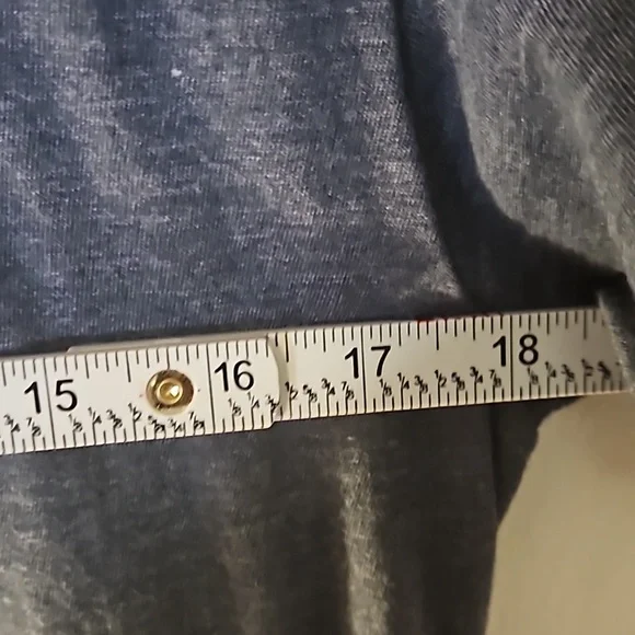 Disney Donald Duck Blue Comfortable T-shirt Size Medium - Picture 8 of 9